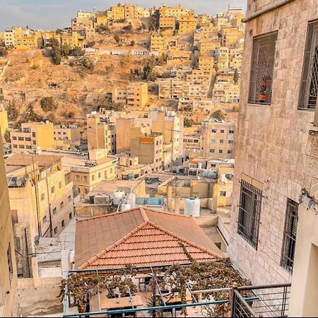 Villa Mira Guesthouse 1 - Downtown Central Amman - Al Diyrih Exterior foto