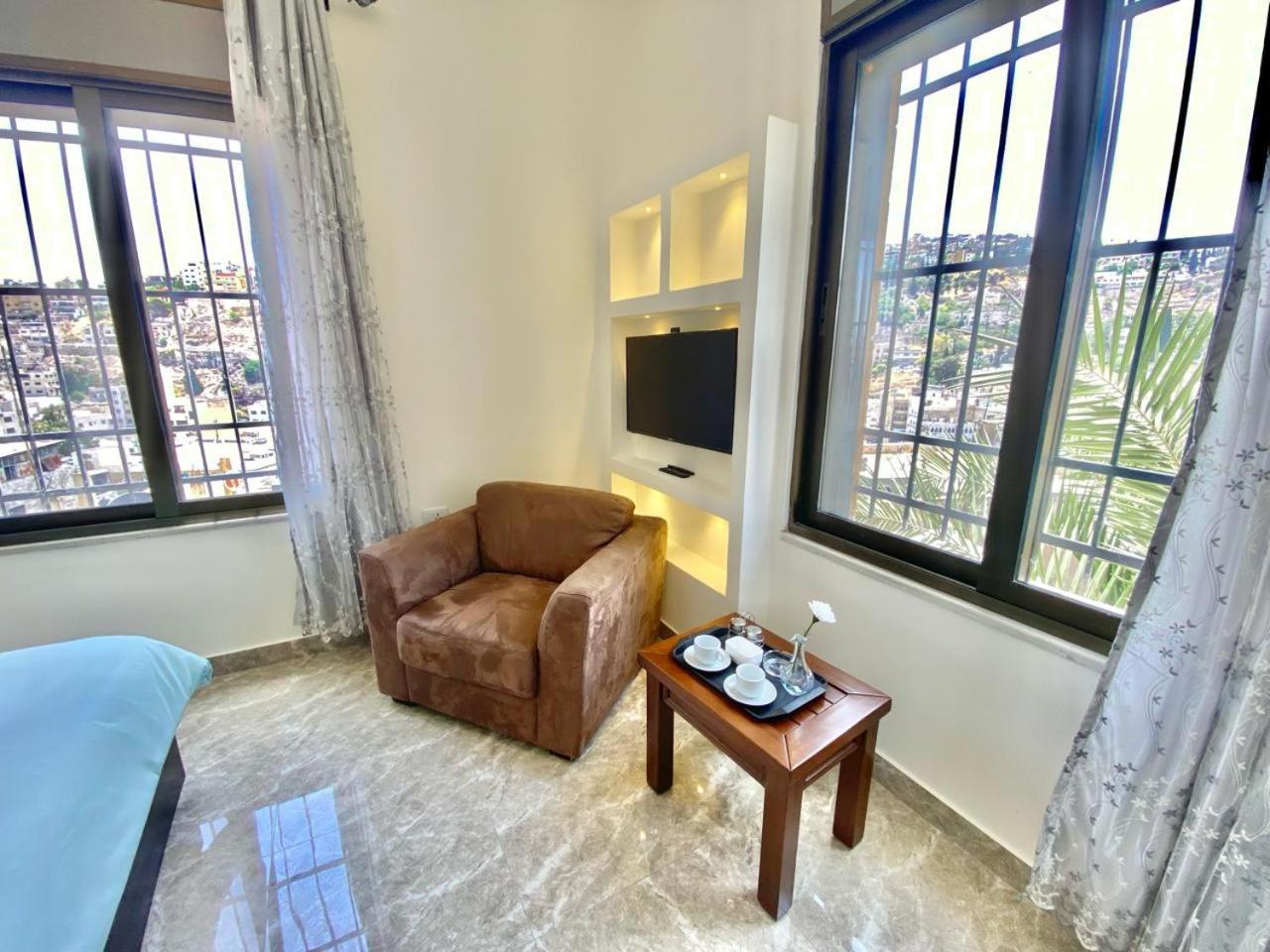 Villa Mira Guesthouse 1 - Downtown Central Amman - Al Diyrih Exterior foto