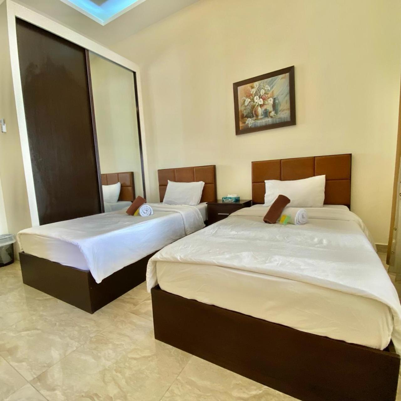 Villa Mira Guesthouse 1 - Downtown Central Amman - Al Diyrih Exterior foto