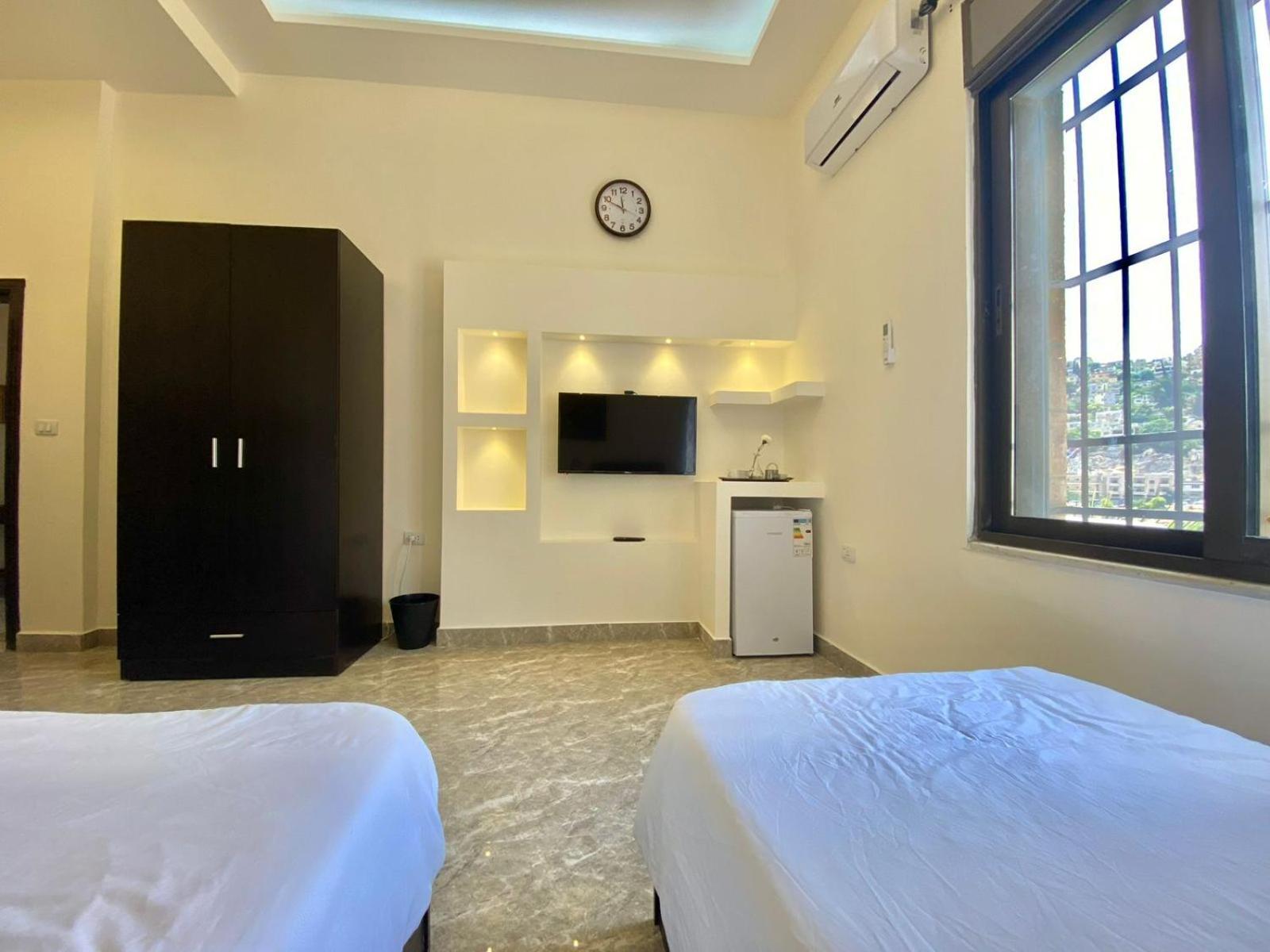 Villa Mira Guesthouse 1 - Downtown Central Amman - Al Diyrih Exterior foto